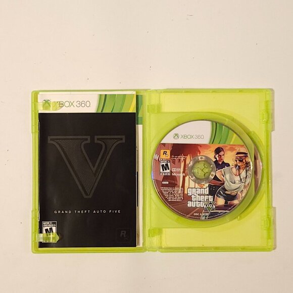 GRAND THEFT AUTO 5 Video Game Rockstar Games with Map of Los Santos + Towns 2013 - Picture 2 of 13